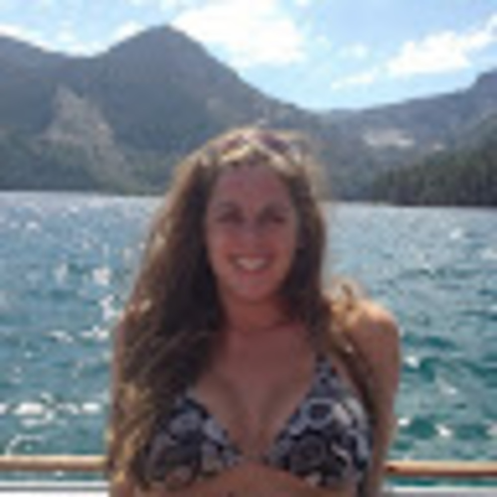 Meet your Posher, Adina